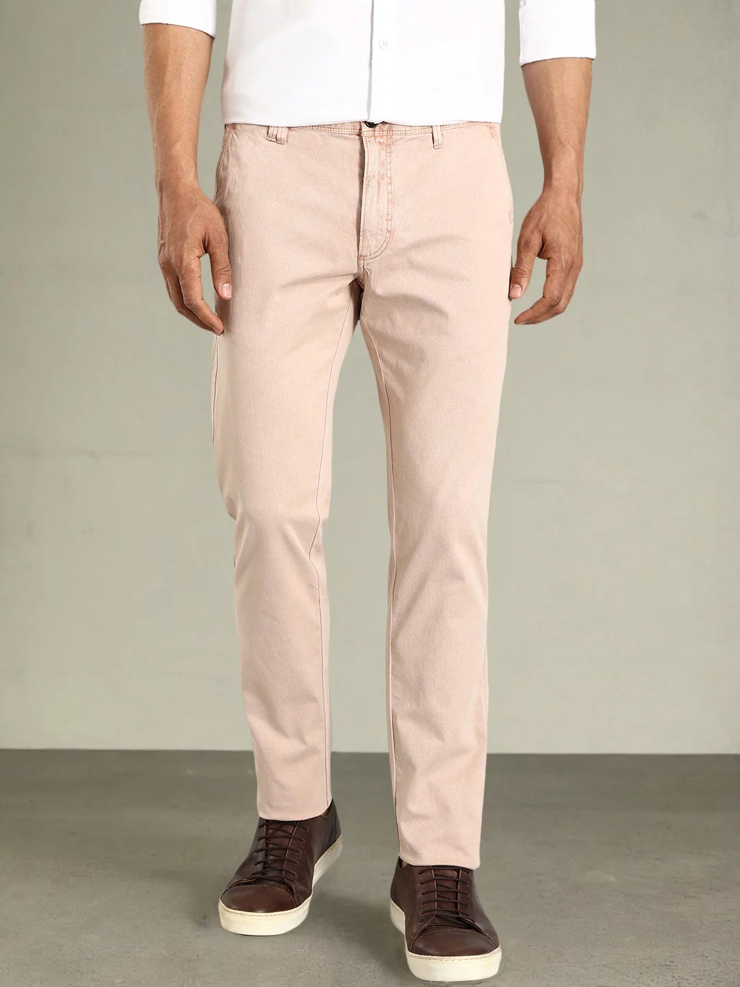 Indian Terrain Men's Slim Fit Solid Pink Trousers